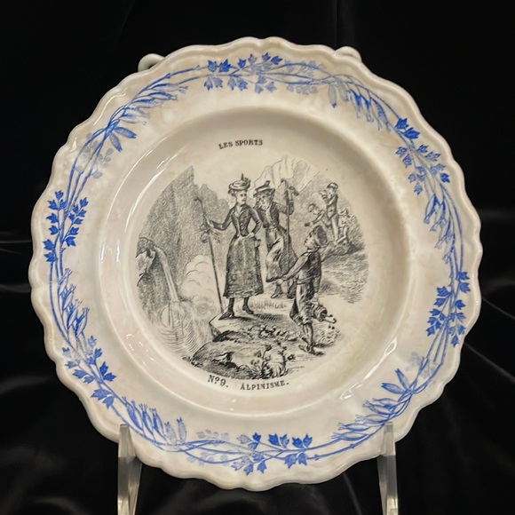 Antique Creil Et Montereau Terre de Fer France “LES SPORTS” Set Of 12 Plates - Picture 10 of 14